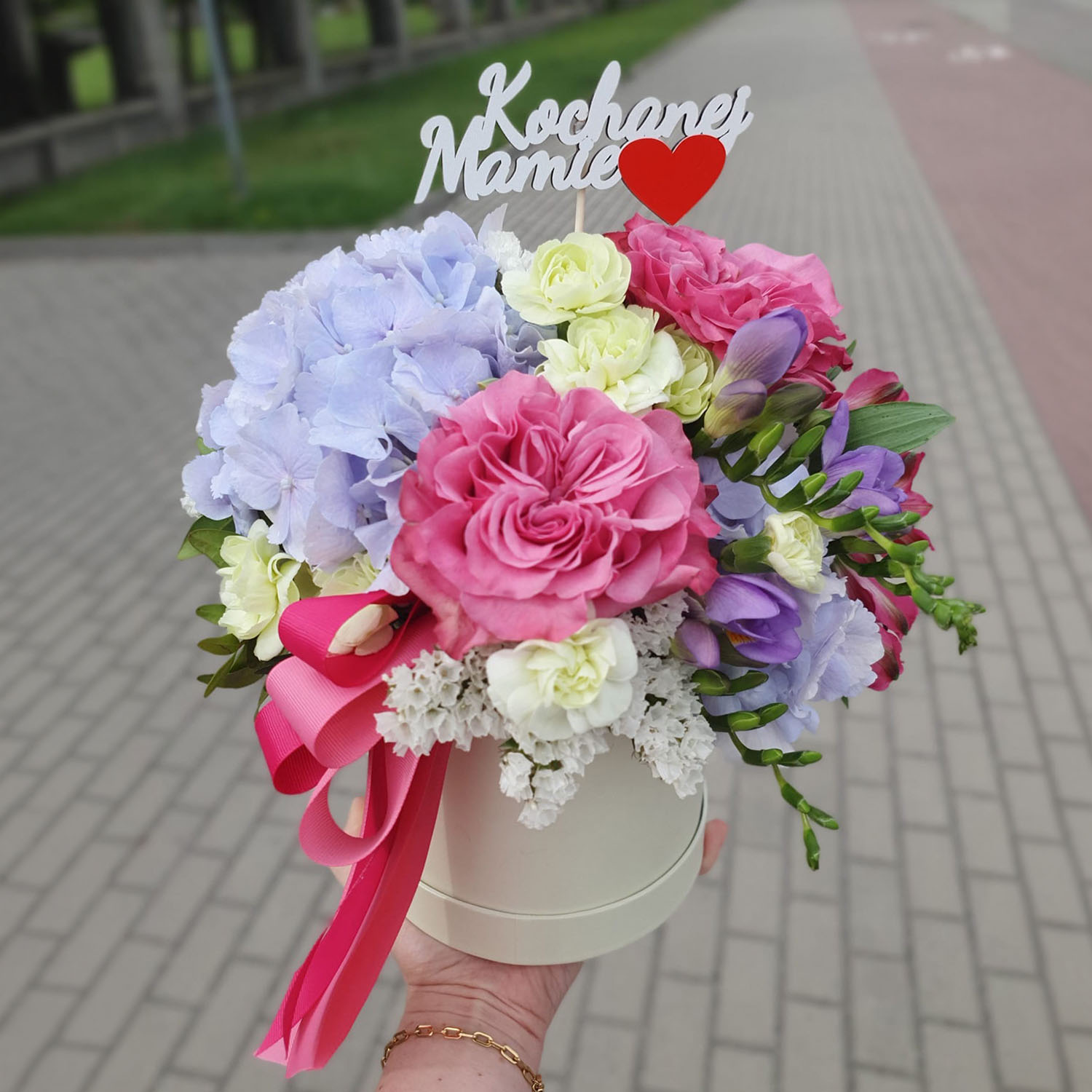 Flower box jasny – kwiaty mieszane – Kwiaciarnia Bukiecik Jawor